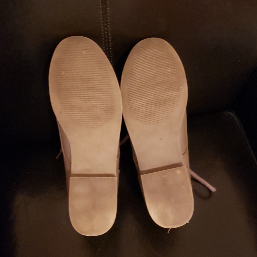 Shoes - Picture 5 of 5